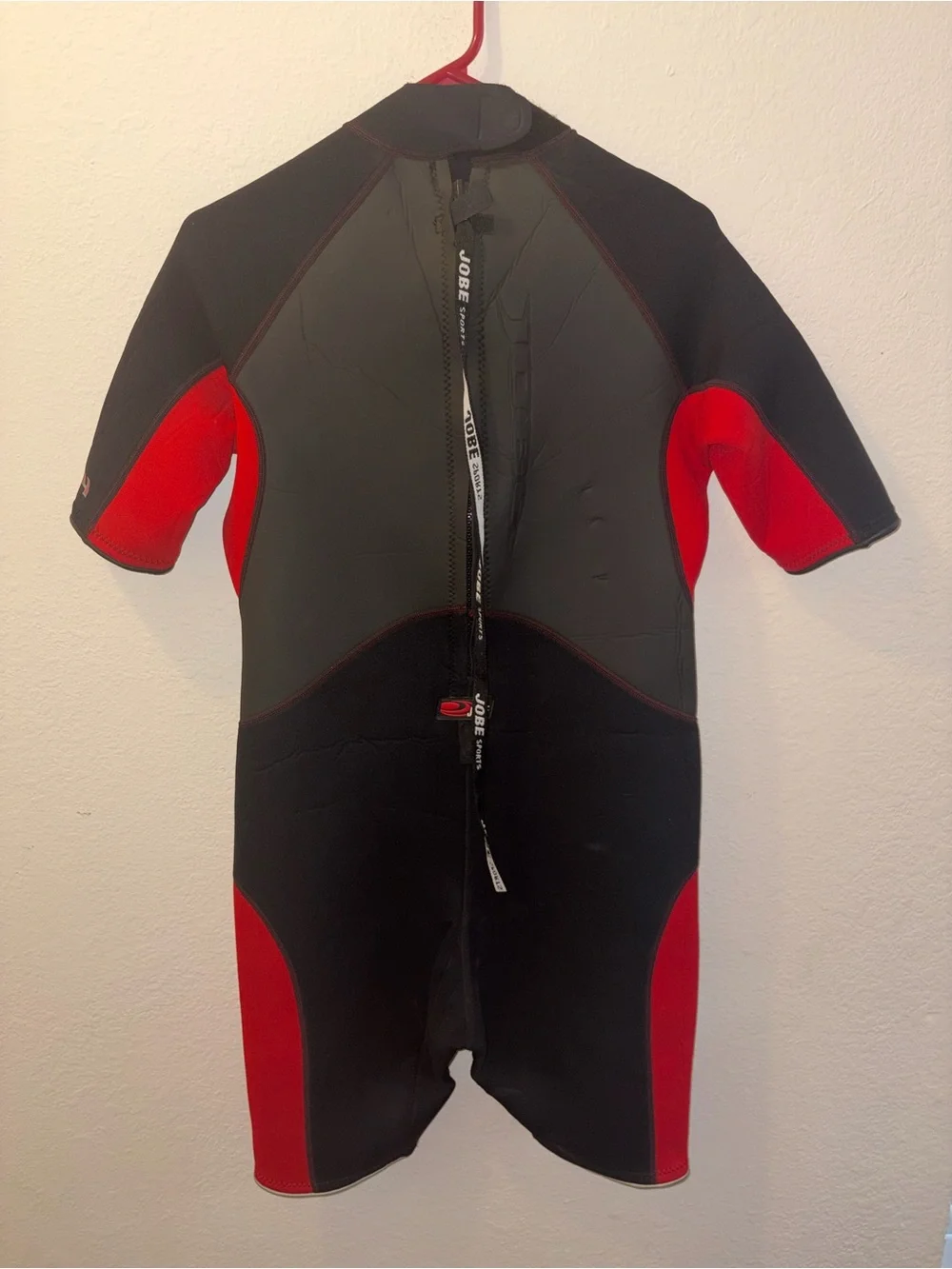 Mens Red and Black Jobe sports wetsuit sz XL /XG